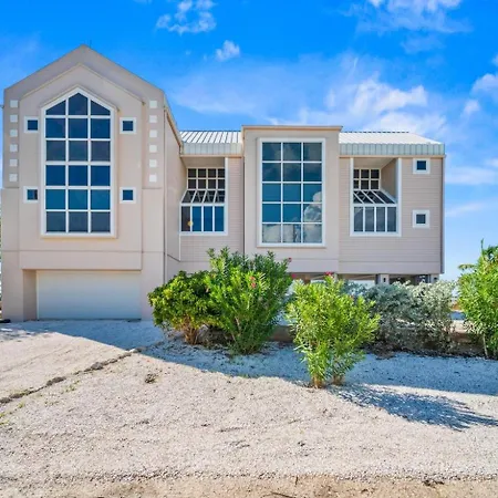 Villa Woodring Bayhouse